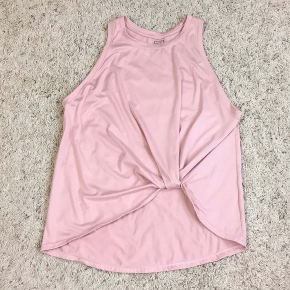 DYI Knot So Fast Tank in pink💖💖